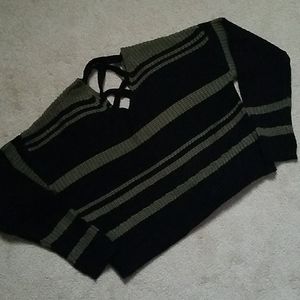 derek heart sweater
